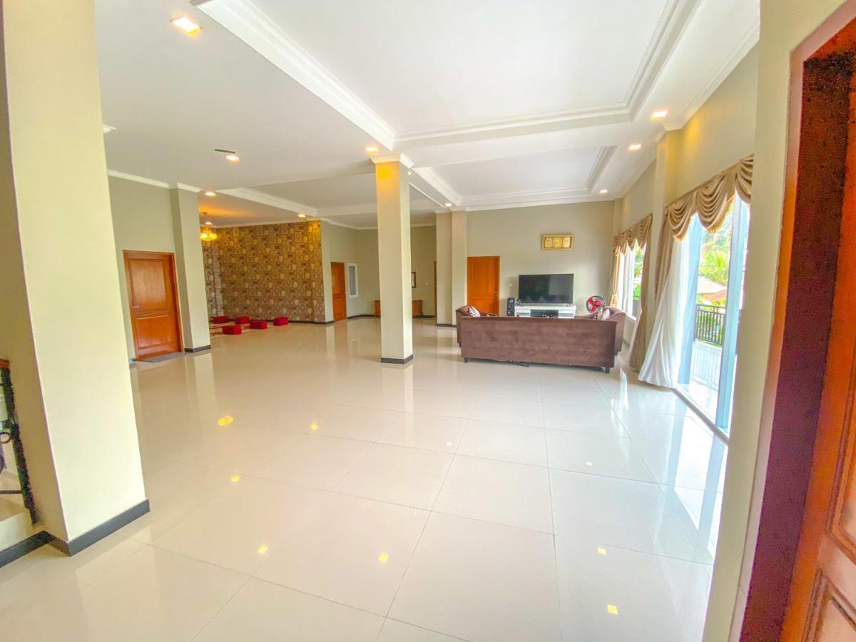 Villa Andalus 3 Puncak Exterior foto